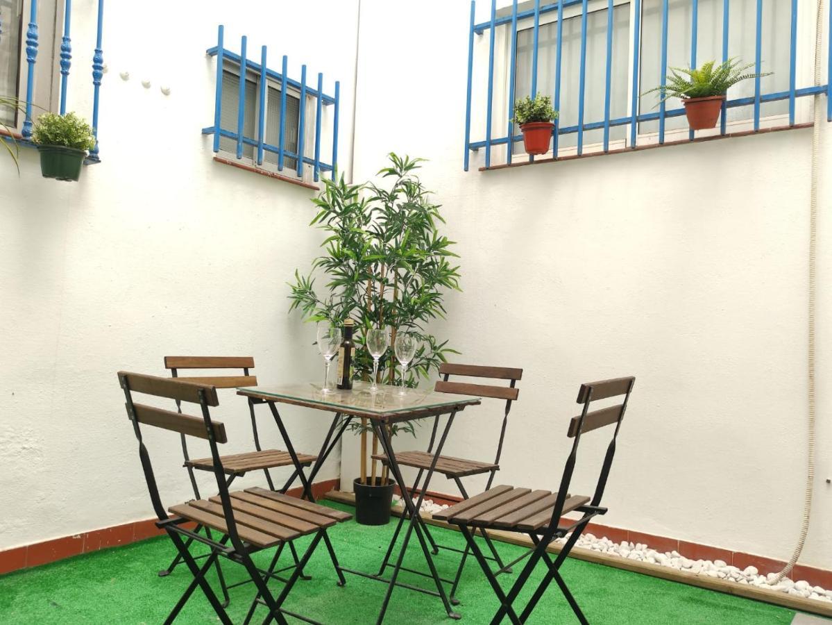 Covadonga Suite Home เซบีญา ภายนอก รูปภาพ