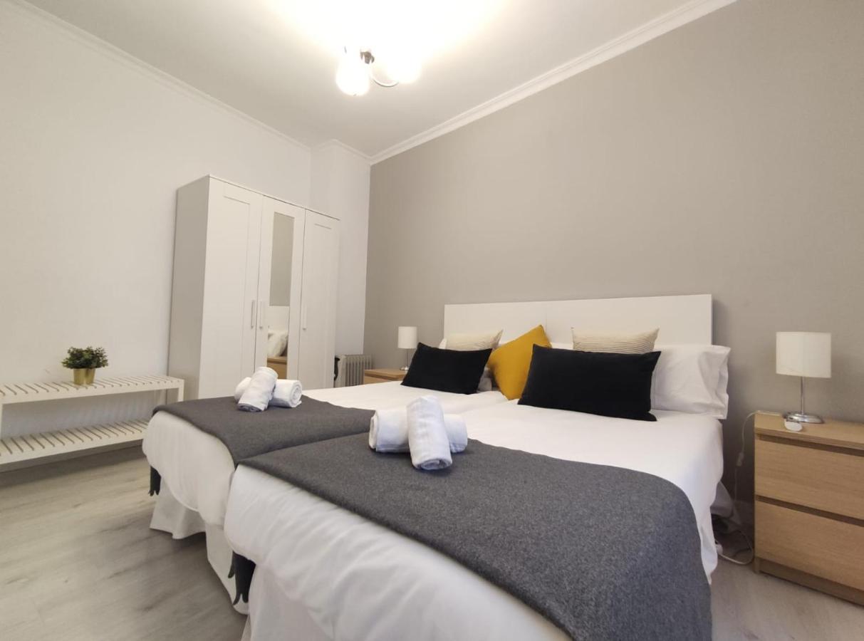 Covadonga Suite Home เซบีญา ภายนอก รูปภาพ